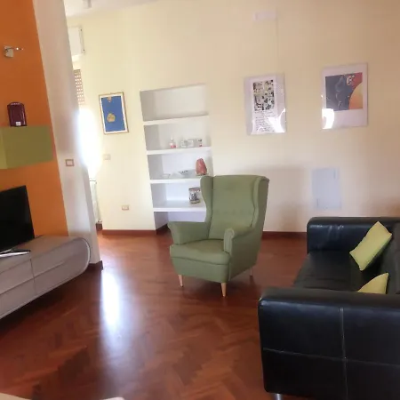 Casa Centrale- Holiday House Apartment