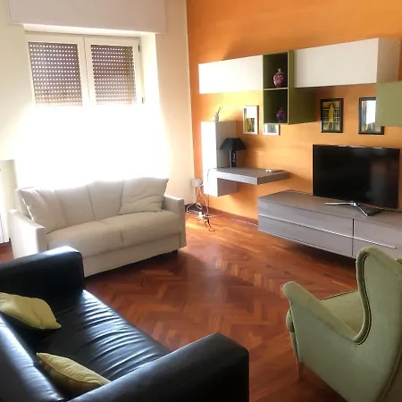 Casa Centrale- Holiday House Apartment *